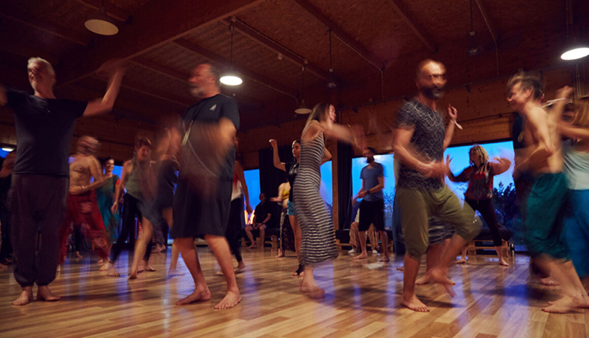 Ecstatic Dance Bonn – DJ Treasure Tailor and Gauri Devi Ecstatic Dance Bonn – DJ Treasure Tailor and Gauri Devi